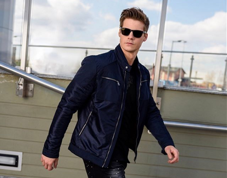 Фото новости: Які чоловічі куртки зараз купує молодь Свежие новости: Які чоловічі куртки зараз купує молодь