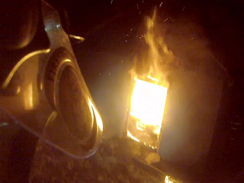 Свежие новости: Николаевские спасатели показали видео от первого лица, как они тушили пожар в жилом доме