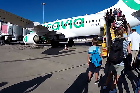 Свежие новости: В Португалии самолет совершил вынужденную посадку из-за вонючего пассажира