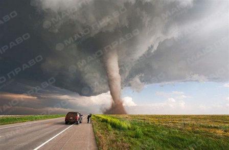Свежие новости: Смертельные торнадо бушуют в пяти штатах США