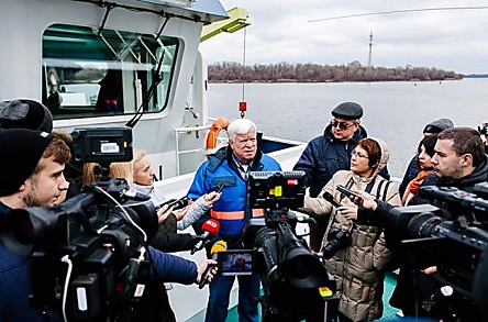 Свежие новости: Вадатурский назвал условия, при которых министр инфраструктуры Украины перестанет быть «министром по весовым комплексам»