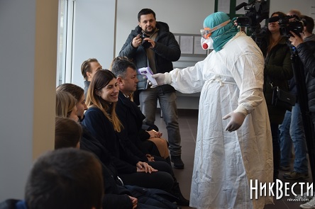 Свежие новости: В Николаевском аэропорту прошли учения по предотвращению коронавируса