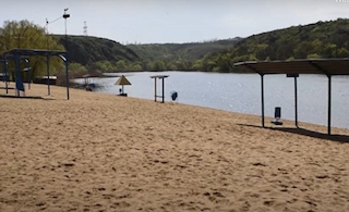 Свежие новости: У Южноукраїнську готуються до купального сезону: колишні мангали вкрали, ставлять нові