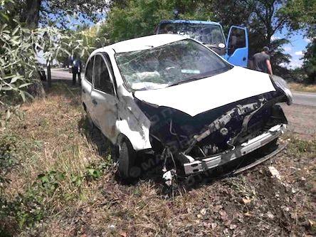 Свежие новости: Недалеко от Южноукраинска водитель Nissan слетел с трассы: среди пострадавших – дети