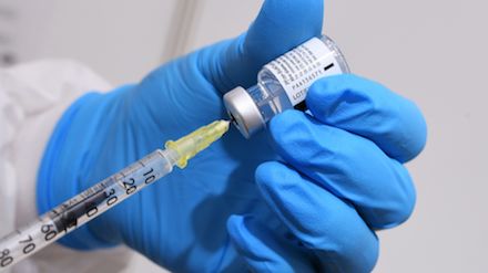 Свежие новости: Украинцам не позволят выбирать между вакцинами CoviShield и Pfizer