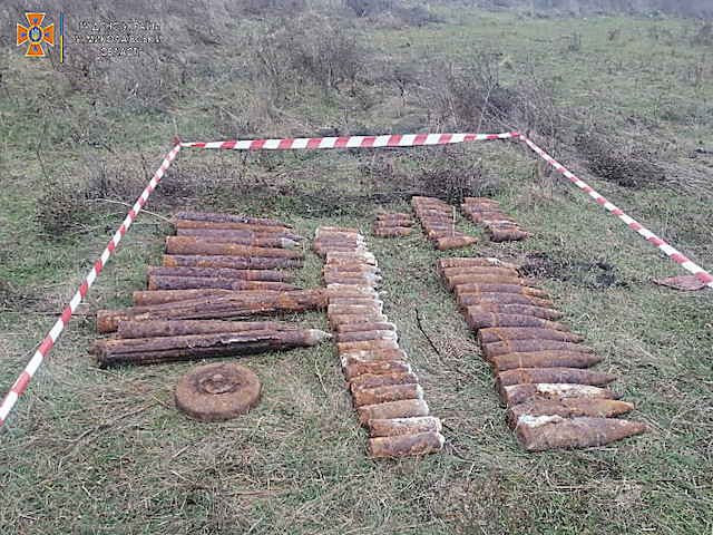 Свежие новости: Житель Николаевщины при поиске металлолома нашел артснаряд – спасатели при разведке места выявили еще 71 боеприпас