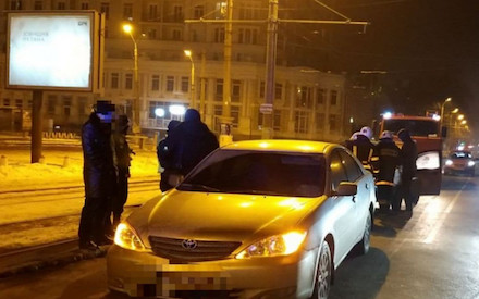 Фото новости: В Одессе столкнулись три автомобиля:  одна машина загорелась Свежие новости: В Одессе столкнулись три автомобиля:  одна машина загорелась