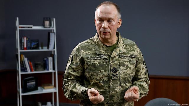 Свежие новости: Перевага окупантів в артилерії скоротилась до 1:2 – рік тому було 1:10, - Сирський