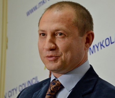 Фото новости: У вице-мэра Николаева Степанца во время обыска изъяли 600 тысяч гривен Свежие новости: У вице-мэра Николаева Степанца во время обыска изъяли 600 тысяч гривен