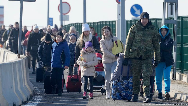 Фото новости: В Україну з Польщі повертається більше українців, аніж виїжджає Свежие новости: В Україну з Польщі повертається більше українців, аніж виїжджає