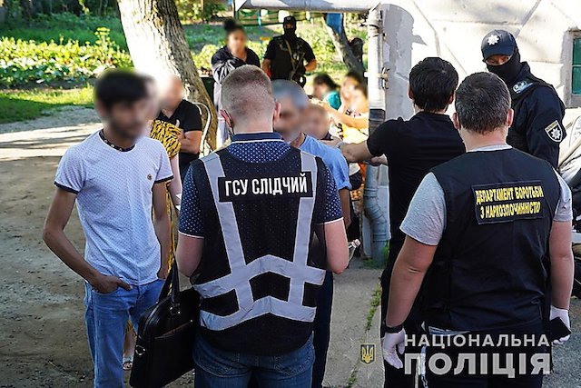 Свежие новости: Полиция полгода документировала крупную сеть торговцев карфентанила в Украине и в соседних странах – изъято наркотиков на ₴110 миллионов