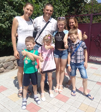 Свежие новости: Один з дитячих будинків сімейного типу міста поповнився чотирма дітками