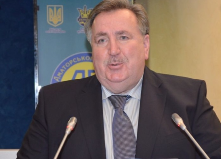 Свежие новости: Сооснователь банка Аваль Федор Шпиг погиб в ДТП за рулем Мерседеса - СМИ