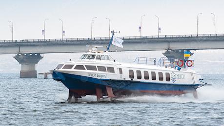 Свежие новости: Алексей Вадатурский поблагодарил команду судна за оперативное принятие решения в нестандартной ситуации