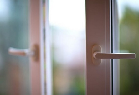 Свежие новости: В Сумах студентка выпала с 8-го этажа и умерла