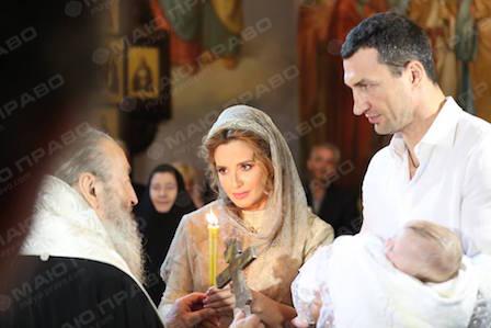 Свежие новости: Жена Медведчука Оксана Марченко и Владимир Кличко крестили дочь Шуфрича