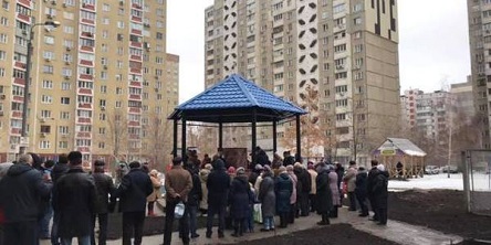 Свежие новости: В Киеве открыли первый бювет с кнопками