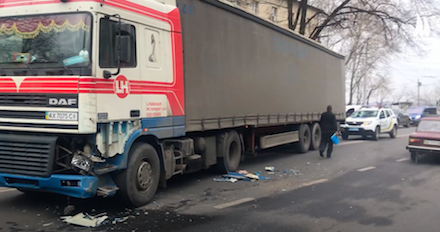 Свежие новости: В Николаеве водитель уснул за рулем, выехал на «встречку» и врезался в авто