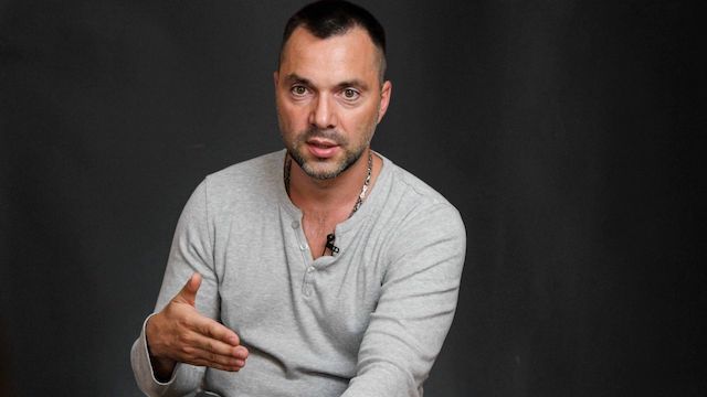 Свежие новости: Арестович про новий армійський корпус РФ: для них маячить обвалення фронту