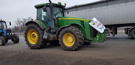 Свежие новости: Аграрии бастуют против продажи земли: перекрыта трасса «Николаев-Херсон»