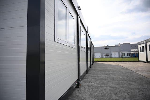 Свежие новости: Тимчасове житло для переселенців після війни передадуть військовим, медикам та поліцейським