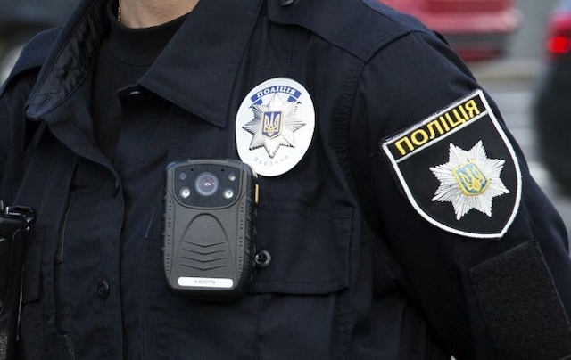 Фото новости: У Києві дівчатка-підлітки побили 12-річну школярку Свежие новости: У Києві дівчатка-підлітки побили 12-річну школярку