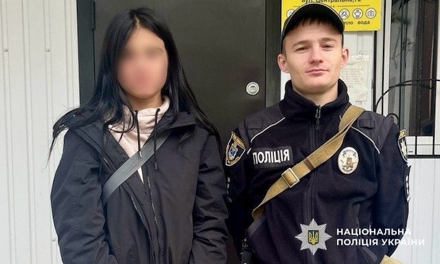 Фото новости: Первомайські поліцейські розшукали неповнолітню втікачку Свежие новости: Первомайські поліцейські розшукали неповнолітню втікачку