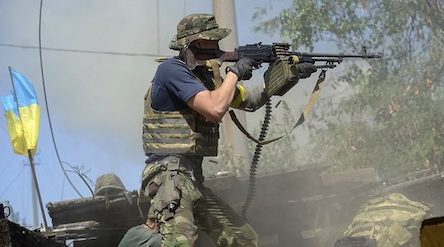 Свежие новости: Украинским бойцам на передовой АТО повысили зарплаты