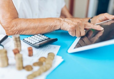 Свежие новости: Кому повысят пенсии с 1 мая, кому выплатят по 1000 гривен