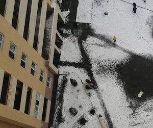 Свежие новости: Под Киевом ребенок выпал с 15-го этажа