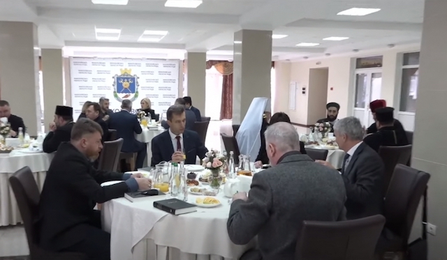 Свежие новости: В Николаеве прошел первый «молитвенный завтрак»